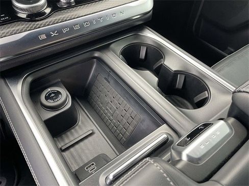 Certified 2025 Ford Expedition Max Platinum w/ Stealth Appearance Package image 11