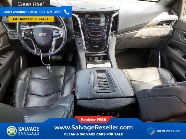 Used 2018 Cadillac Escalade ESV Platinum AWD/4WD image 11
