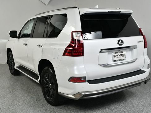 Used 2021 Lexus GX 460 Premium w/ Accessory Package AWD/4WD image 8