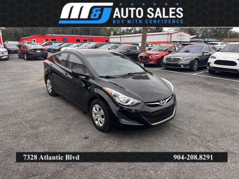 Used 2016 Hyundai Elantra SE FWD image 1