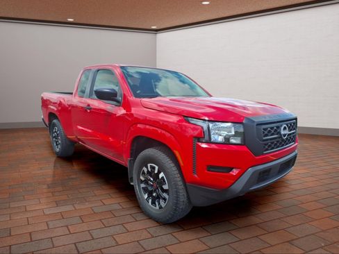 Used 2023 Nissan Frontier S w/ Technology Package AWD/4WD image 2