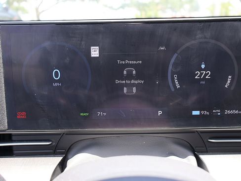 Used 2024 Hyundai Kona SEL FWD image 40
