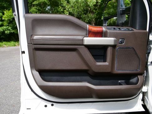 Used 2021 Ford F350 King Ranch w/ King Ranch Ultimate Package AWD/4WD image 34