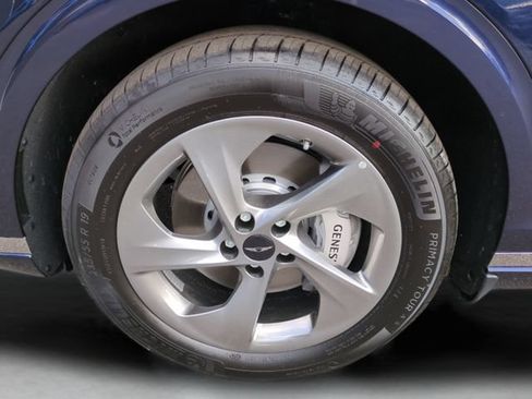 Certified 2026 Genesis GV70 2.5T AWD/4WD image 24
