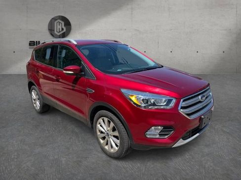 Used 2017 Ford Escape Titanium AWD/4WD image 3