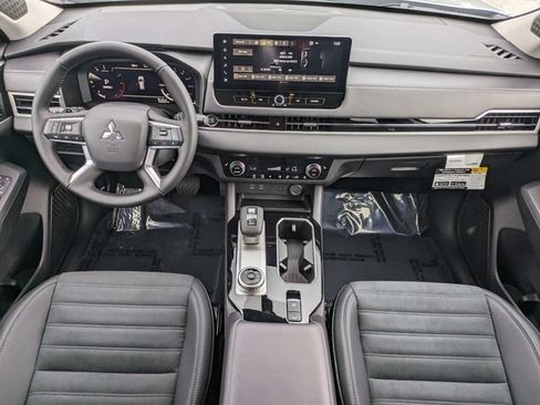 New 2026 Mitsubishi Outlander SE FWD image 15