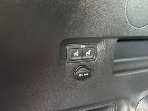 Certified 2025 Kia Telluride EX w/ EX Captain's Chair Package image 45