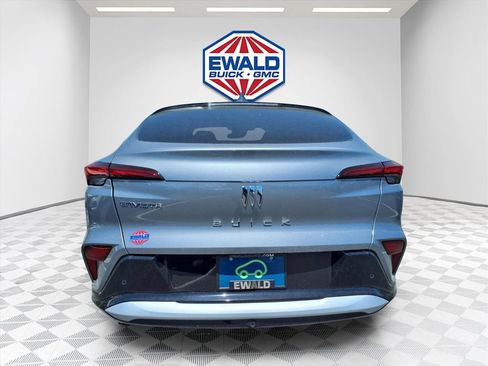 Certified 2025 Buick Envista Sport Touring FWD image 7