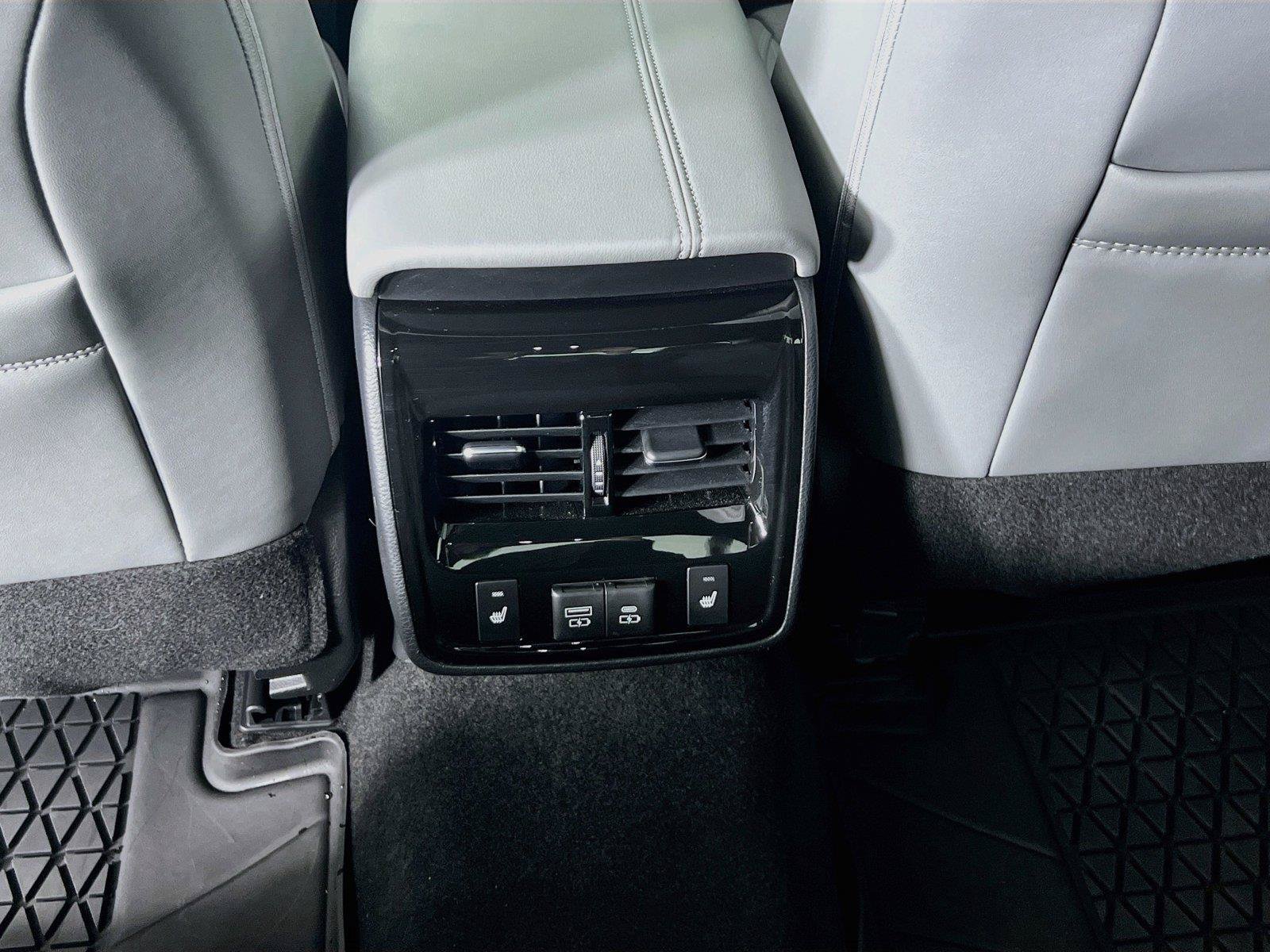Used 2021 Toyota Avalon Limited w/ Advanced Safety Package FWD image 24