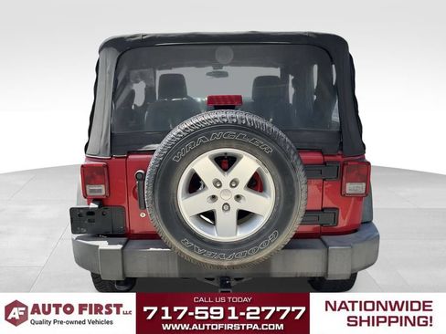 Used 2014 Jeep Wrangler Sport AWD/4WD image 3