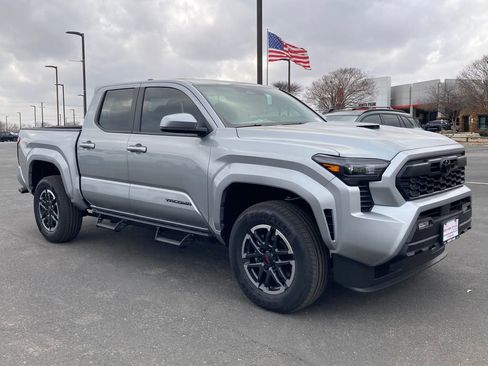 New 2026 Toyota Tacoma TRD Sport image 3