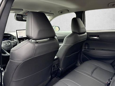 Certified 2026 Toyota Corolla Cross XLE FWD image 17