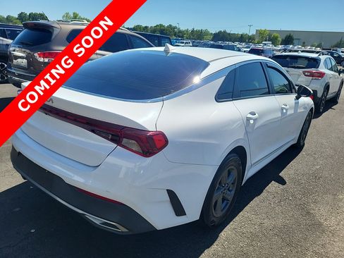 Used 2022 Kia K5 LX FWD image 3