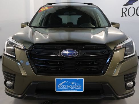 Used 2023 Subaru Forester Premium AWD/4WD image 2