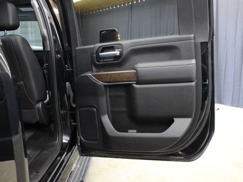 Used 2021 GMC Sierra 2500 Denali w/ Denali Black Diamond Edition AWD/4WD image 64
