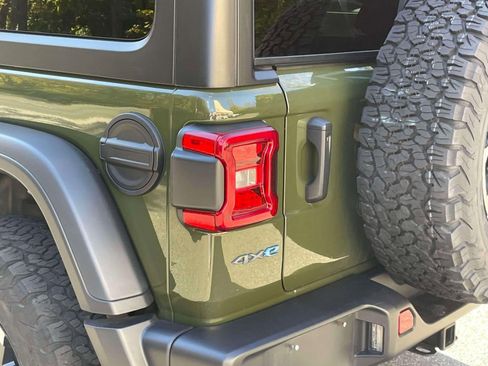 Used 2024 Jeep Wrangler Unlimited Rubicon 4xe image 12