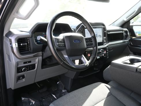 Used 2025 Ford F150 XLT w/ Equipment Group 301A Standard RWD image 13