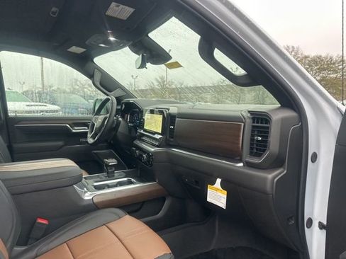 New 2026 Chevrolet Silverado 1500 High Country AWD/4WD image 35