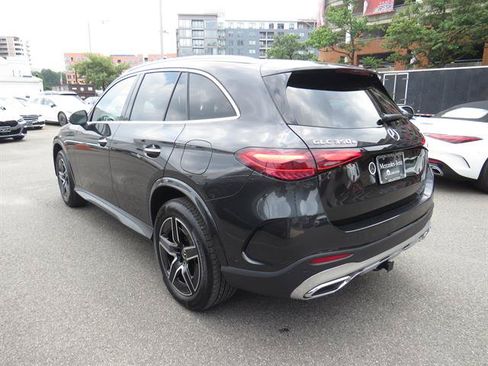 Used 2026 Mercedes-Benz GLC 350e 4MATIC image 2