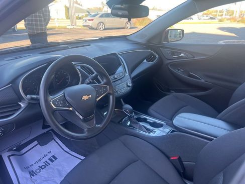 Used 2024 Chevrolet Malibu LT FWD image 24