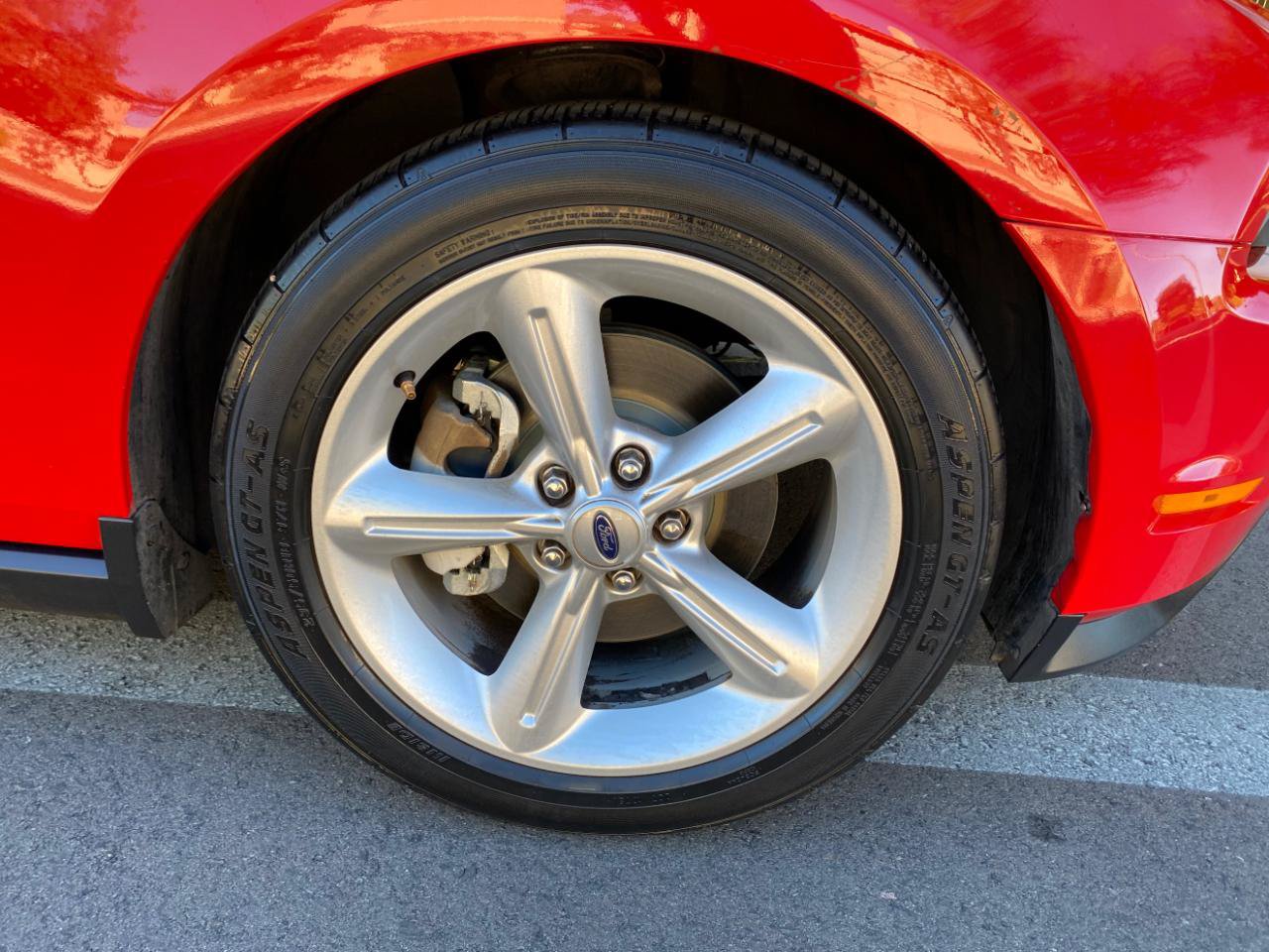 Used 2010 Ford Mustang GT RWD image 20
