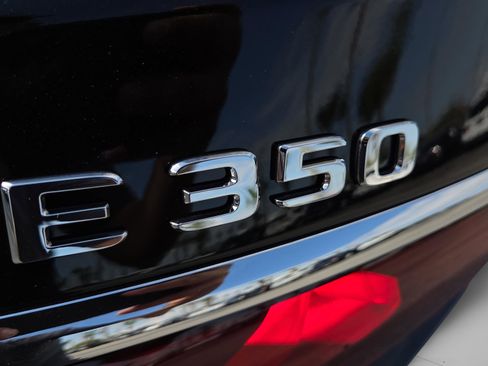 Used 2026 Mercedes-Benz E 350 Sedan image 37