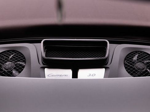 Used 2017 Porsche 911 Carrera RWD image 6