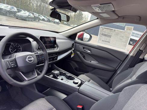 New 2026 Nissan Rogue SV AWD/4WD image 25
