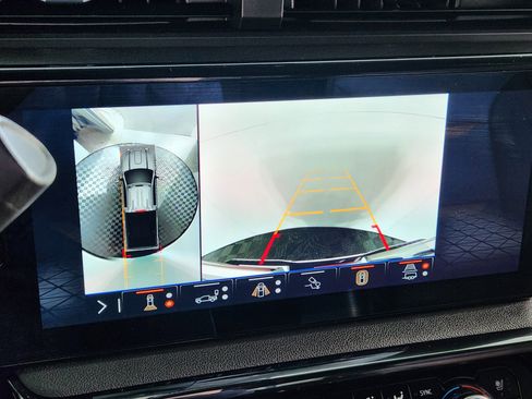 Used 2024 GMC Sierra 2500 AT4 w/ AT4 Premium Plus Package image 22