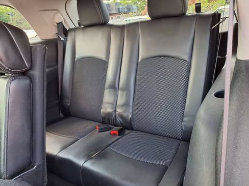 Used 2017 Dodge Journey Crossroad FWD image 10