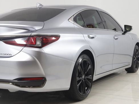 Used 2024 Lexus ES 300h F Sport image 49