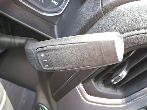 Used 2019 GMC Sierra 1500 Elevation w/ Elevation Value Package image 14