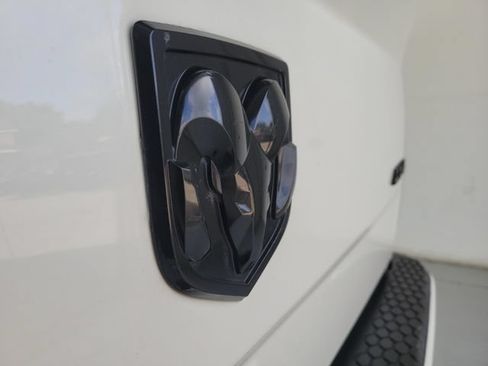 Used 2017 RAM 2500 Laramie w/ Sport Appearance Group AWD/4WD image 9