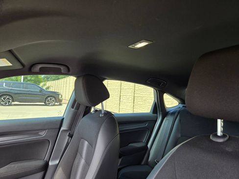 Used 2022 Honda Civic Sport image 6
