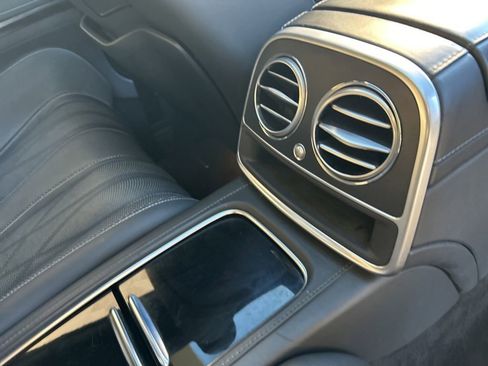 Used 2017 Mercedes-Benz S 63 AMG 4MATIC Coupe image 27