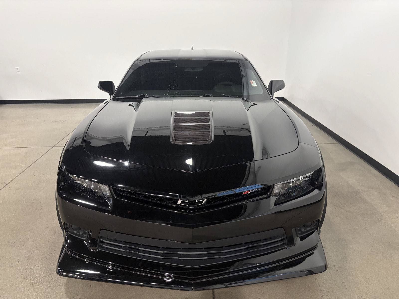 Used 2015 Chevrolet Camaro Z/28 RWD image 9