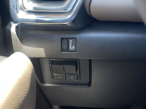 New 2026 GMC Canyon Denali AWD/4WD image 18