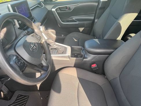Used 2024 Toyota RAV4 LE AWD/4WD image 9