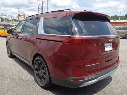 Used 2022 Kia Carnival SX FWD image 5
