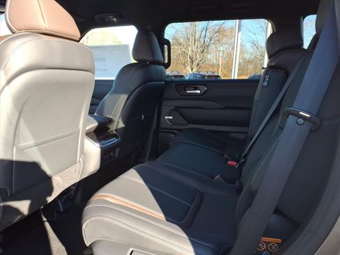 New 2026 Nissan Armada SL AWD/4WD image 8