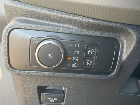 Used 2024 Ford Bronco Black Diamond image 25