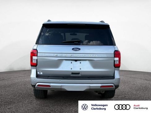 Used 2024 Ford Expedition XLT AWD/4WD image 6