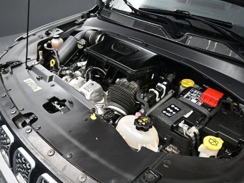 Used 2024 Jeep Compass Limited AWD/4WD image 12
