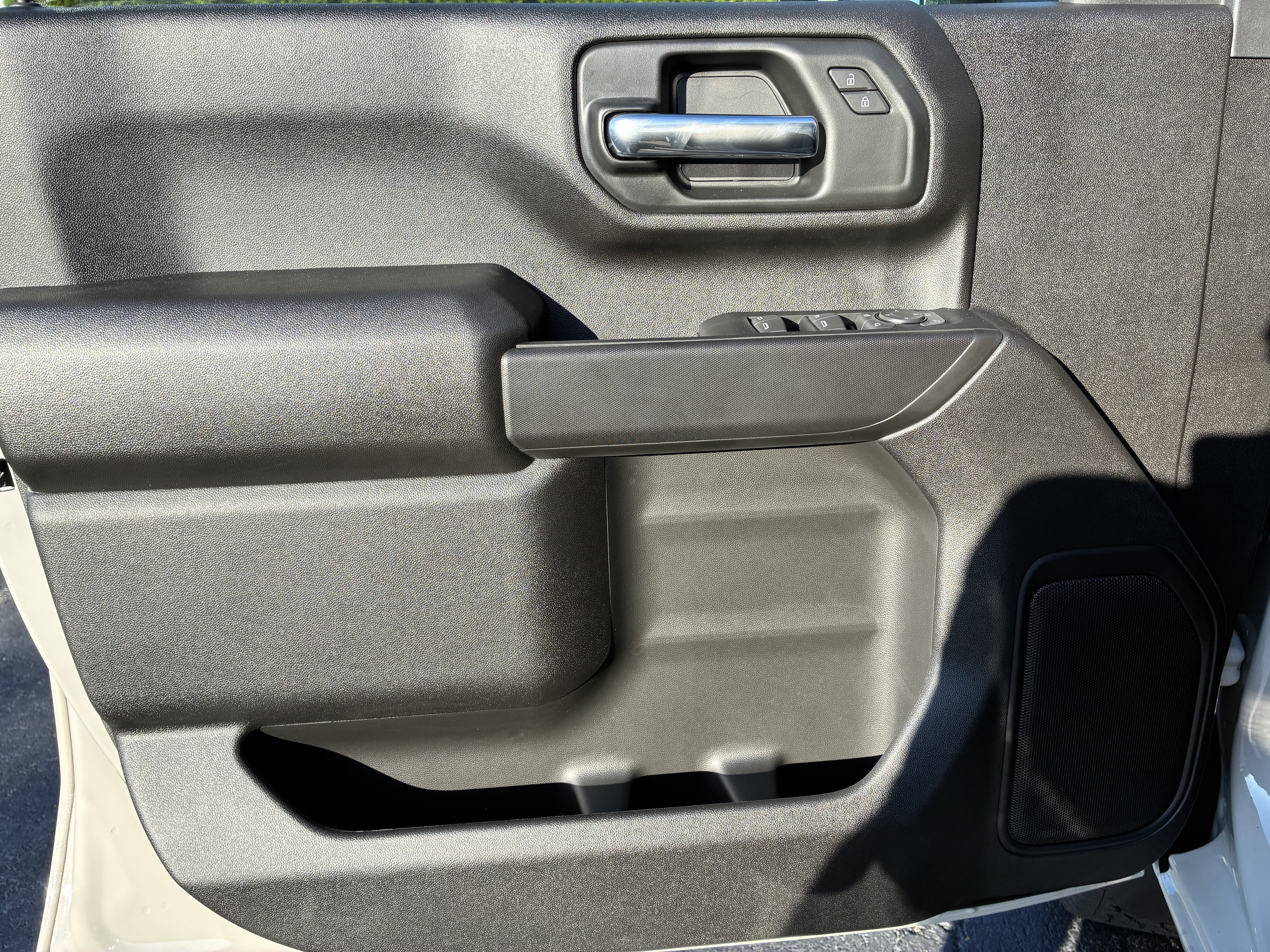 New 2026 Chevrolet Silverado 2500 Custom w/ Custom Value Package AWD/4WD image 25