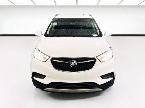 Used 2022 Buick Encore Preferred w/ Safety Package FWD image 2
