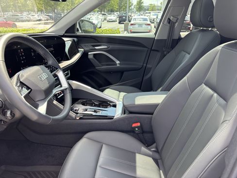 Certified 2025 Audi Q5 Premium AWD/4WD image 16