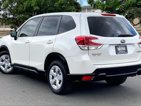 Used 2020 Subaru Forester AWD/4WD image 10