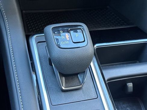 New 2025 Nissan Pathfinder SV image 18