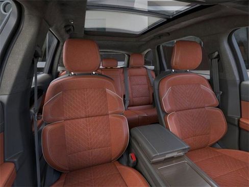 New 2024 Lincoln Nautilus Black Label w/ Jet Appearance Package (87T) image 12