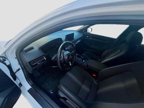 Used 2025 Honda Civic Sport image 7